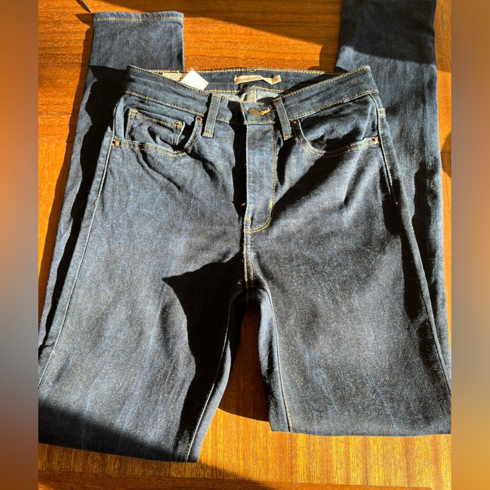 Levi’s 721 High Rise Skinny Jeans